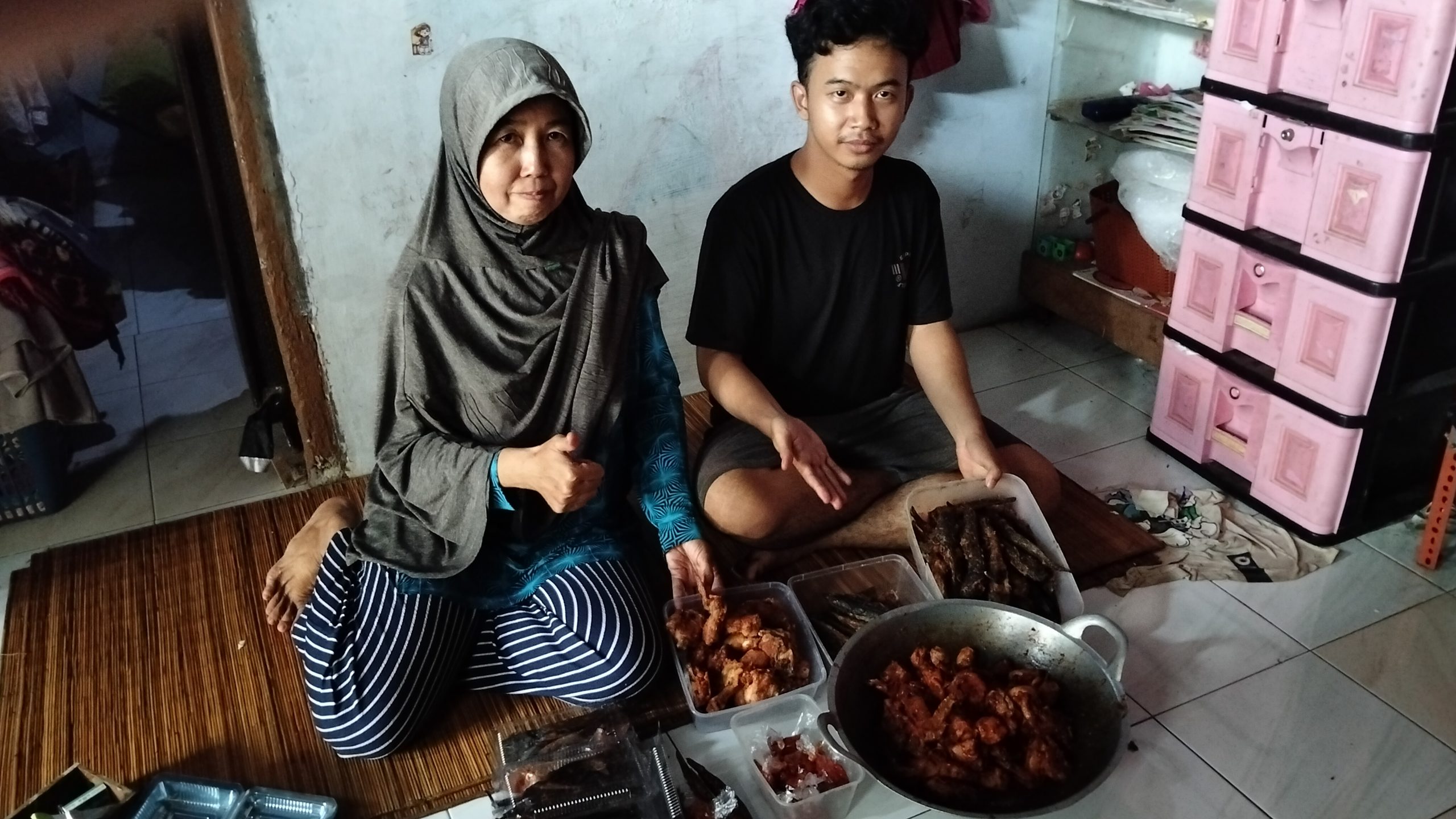 Potret Inspiratif Pemuda Ngeronggo Konsisten Jual Takjil Mandiri, Utamakan Higienitas dan Harga Terjangkau