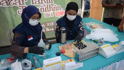 Disperindag dan BPOM Uji Sampel Takjil Ramadan di Kota Blitar
