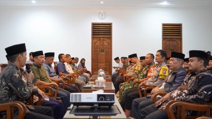 Ponpes Wali Barokah Kediri Siapkan 750 Paket Bagi Dhuafa di Dua Kelurahan, Agar Tepat Sasaran Validasi Data Penerima Diperketat