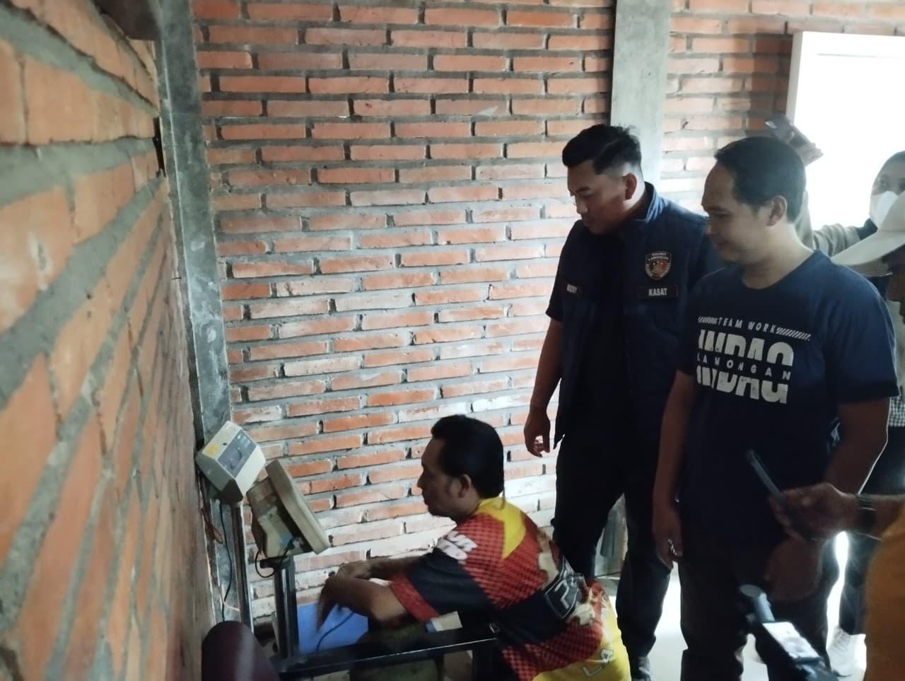 Satreskrim Polres Lamongan Sidak Pangkalan dan SPBU, Pastikan Stok Elpiji Aman Selama Ramadan