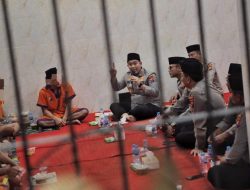 Kapolres Lamongan Berbuka Puasa Bersama Tahanan, Hadirkan Nuansa Kebersamaan di Balik Jeruji