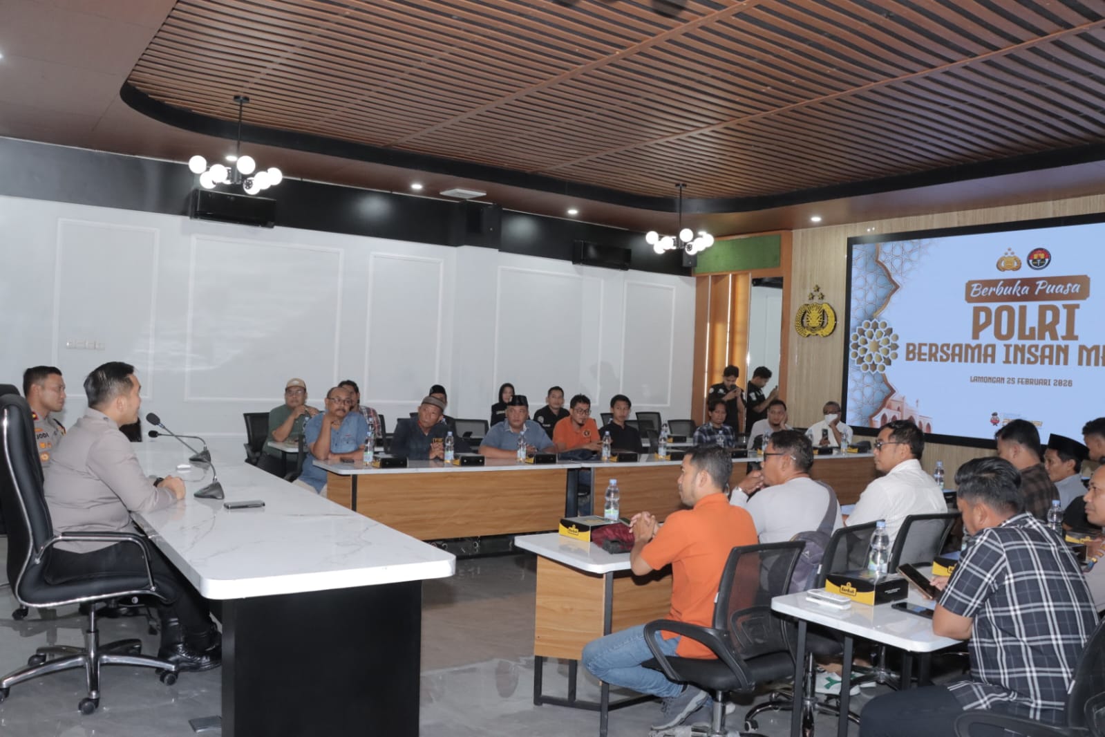 Pererat Sinergi, Kapolres Lamongan Bukber dan Berdialog dengan Insan Media