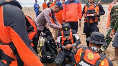 Hari Kedua Pencarian Korban Tenggelam Pantai Sine Belum Berhasil, Tim Penyelam Dikerahkan Maksimal
