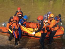 Korban Tenggelam Pantai Sine Tulungagung Ditemukan, Terdampar di Dekat Karang dalam Kondisi Meninggal