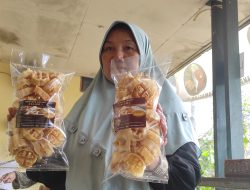 Kembang Goyang Khas Jombang Tetap Jadi Primadona, Pesanan Meningkat Jelang Lebaran