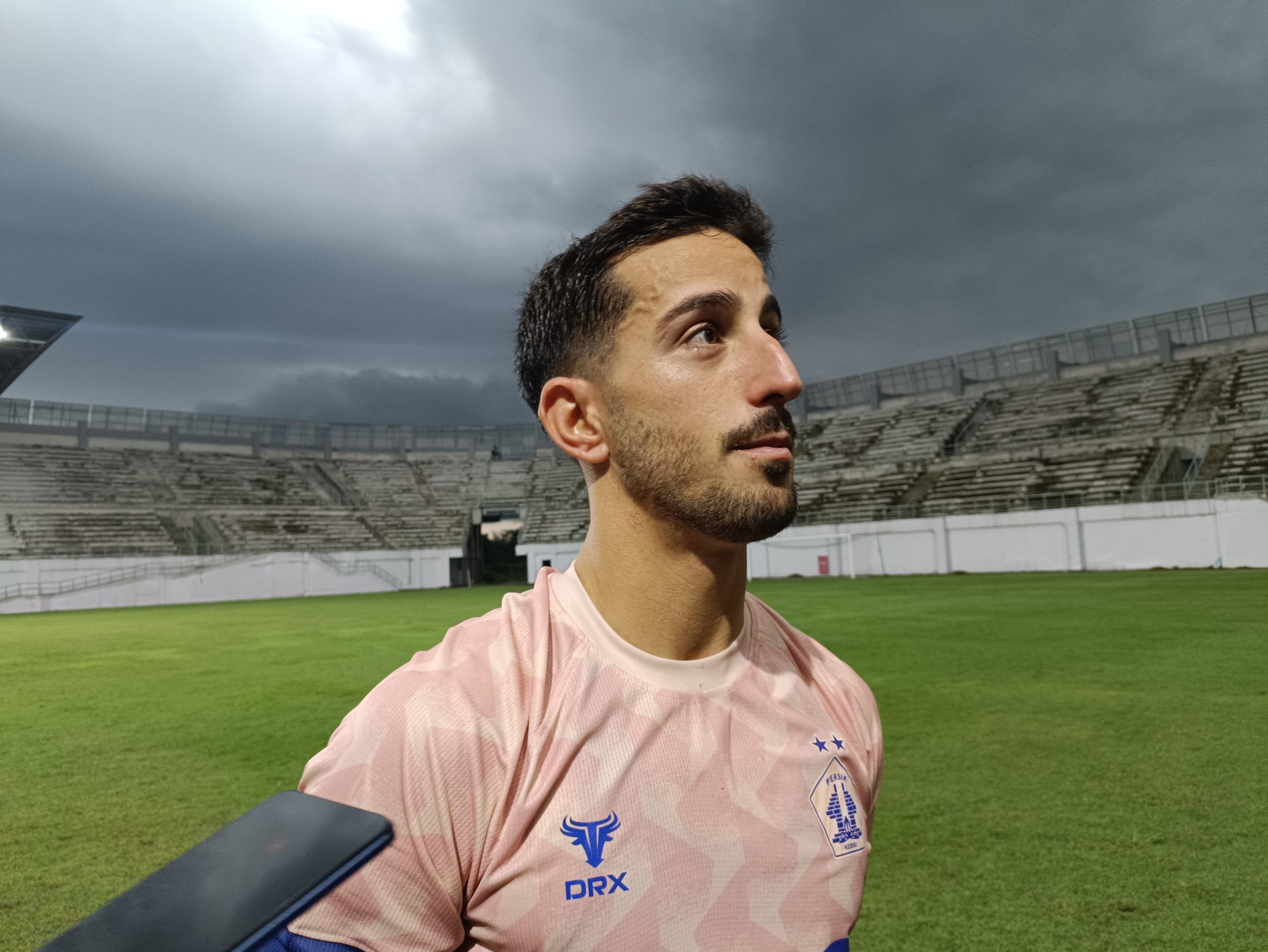 Hadapi Dewa United, Ernesto Gomez Antusias Jalani Laga Perdana Bersama Persik Kediri