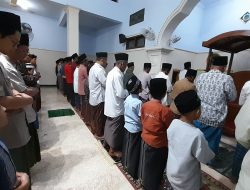 Sambut Ramadan, Anak-anak Antusias Ikuti Sholat Tarawih di Masjid An-Nur