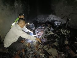 Dapur Rumah Warga Blitar Terbakar, Tiga Sepeda Motor Hangus, Kerugian Rp 70 Juta
