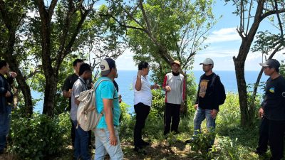 Satreskrim Polres Ponorogo Kembali Sisir Tebing Girisubo Gunung Kidul Cari Terduga Pelaku Pembunuhan