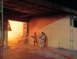 Diduga Korsleting Listrik, Gudang Jajan di Kayen Kidul Ludes Terbakar