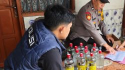 Razia Pekat Semeru, Polisi Amankan 12 Botol Miras di Ngadiluwih