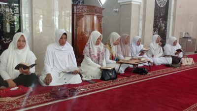 Hafidz dan Hafidzah Kabupaten Kediri Gelar Tadarus di Masjid Al-Furqon Pemkab