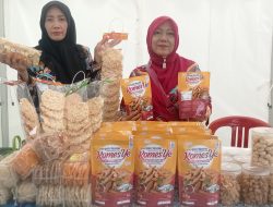 Aneka Kudapan Lebaran Ramaikan Bazar Ngabuburit Pemkab Kediri