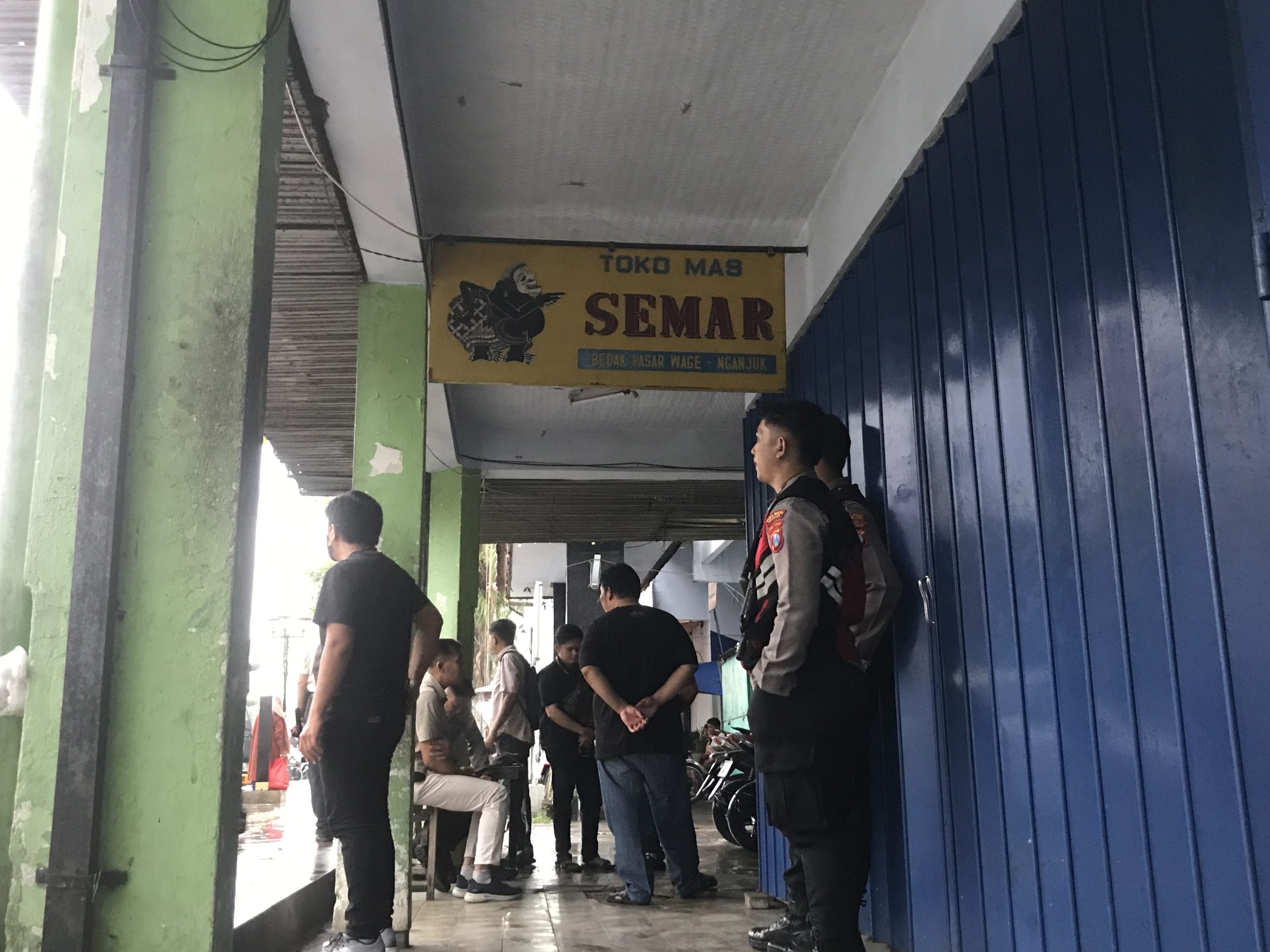 Dugaan Pencucian Uang Triliunan, Tim Mabes Polri Obok-obok Toko Emas dan Rumah Mewah di Nganjuk