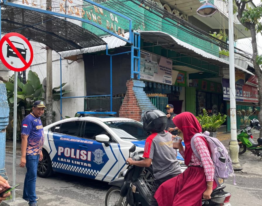Urai Kemacetan, Jalan Alternatif di Tulungagung Terapkan One Way untuk Roda Empat
