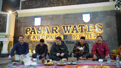 Mas Dhito Kulineran Malam di Pasar Wates