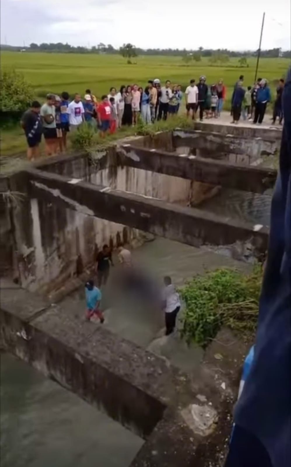 Motor Terpeleset ke Sungai, Petani Panggungrejo Meninggal Dunia