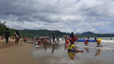 Kunjungan Wisatawan Pantai Gemah Tulungagung Turun hingga 50 Persen, Ini Faktornya
