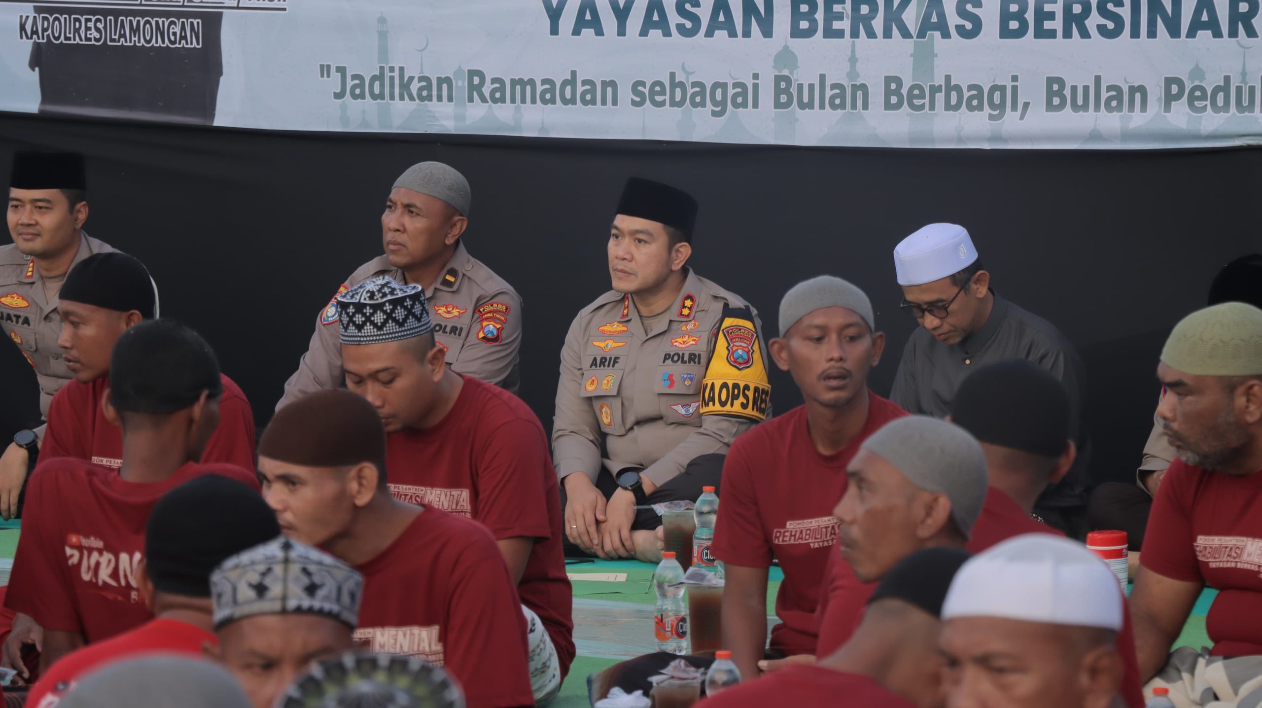 Kapolres Lamongan Buka Puasa Bersama 300 Pasien Rehabilitasi Yayasan Berkas Bersinar Abadi