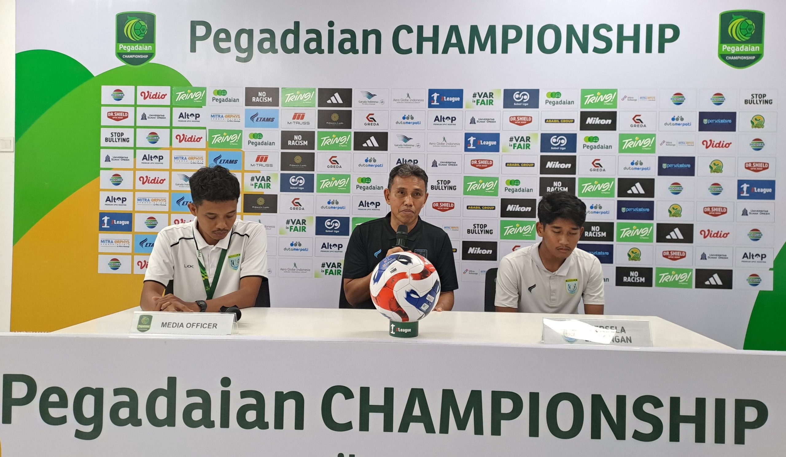 Stadion Surajaya Bergemuruh, Persela Lamongan Ditahan Imbang Persekat Tegal 0-0