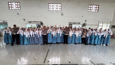 Police Goes To School, Satlantas Polres Kediri Kota Gembleng Siswa SMAN 4 Jadi Pelopor Keselamatan