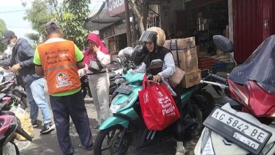 Harga Snack Lebaran di Jalan Patimura Kediri Merangkak Naik, Pedagang Keluhkan Lonjakan Modal