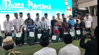 Ramadan Penuh Berkah di Pondok Wali Barokah, 100 Yatim dan 750 Dhuafa Terima Santunan