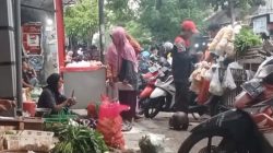 Jelang Lebaran, Pedagang Pasar Mrican Mulai Berjualan Sejak Dini Hari