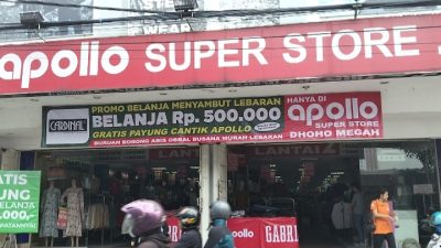 Meski Marak Belanja Online, Apollo Super Store Dhoho Kota Kediri Masih Jadi Magnet Belanja Lebaran