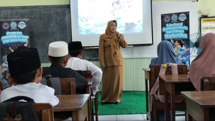 Cetak Generasi Berprestasi dan Bebas Narkoba, SDN Banjaran 5 Kediri Perkuat Program Unggulan Bersama BNN