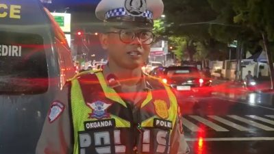 Hujan Tak Hambat Kelancaran Lalu Lintas di Kota Kediri