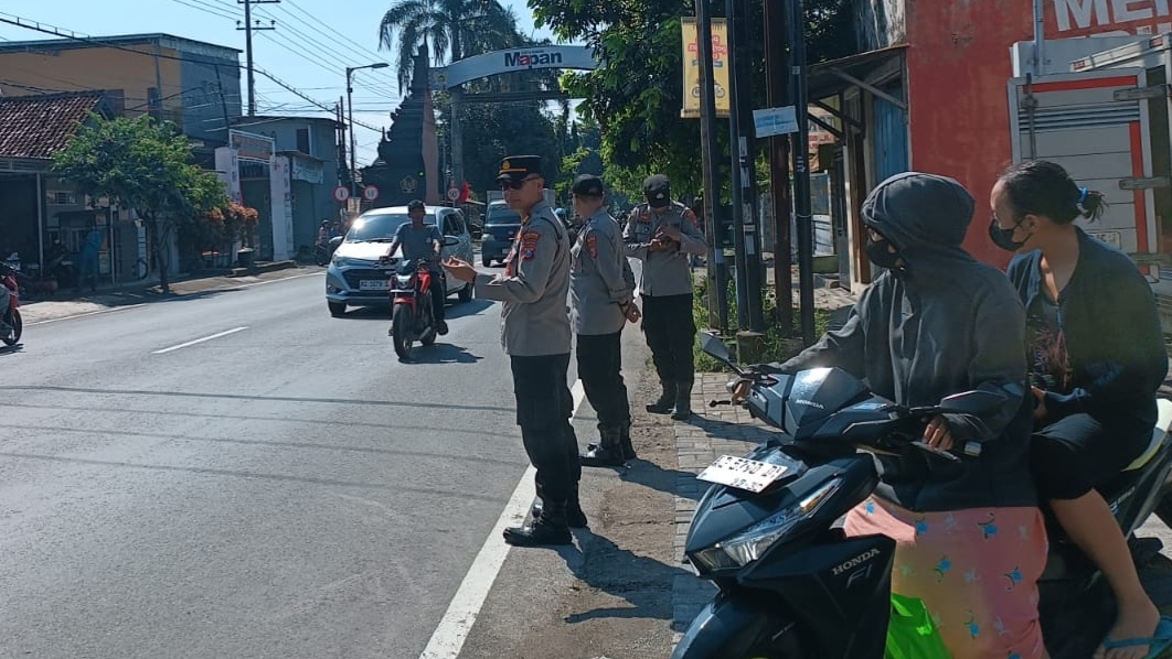Simpang Padat di Mojoroto, Polisi Pastikan Lalin Masih Terkendali Didominasi Plat Luar Kota
