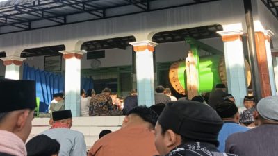 Perbedaan Penetapan, Sholat Idul Fitri di Kelurahan Bawang Digelar Dua Hari