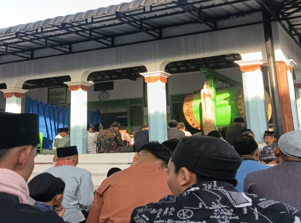 Perbedaan Penetapan, Sholat Idul Fitri di Kelurahan Bawang Digelar Dua Hari