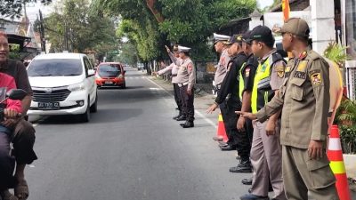 H+2 Lebaran, Arus Lalin di Pos Pam 02 Bence Kediri Pagi Hari Masih Landai, Polisi Antisipasi Lonjakan Sore