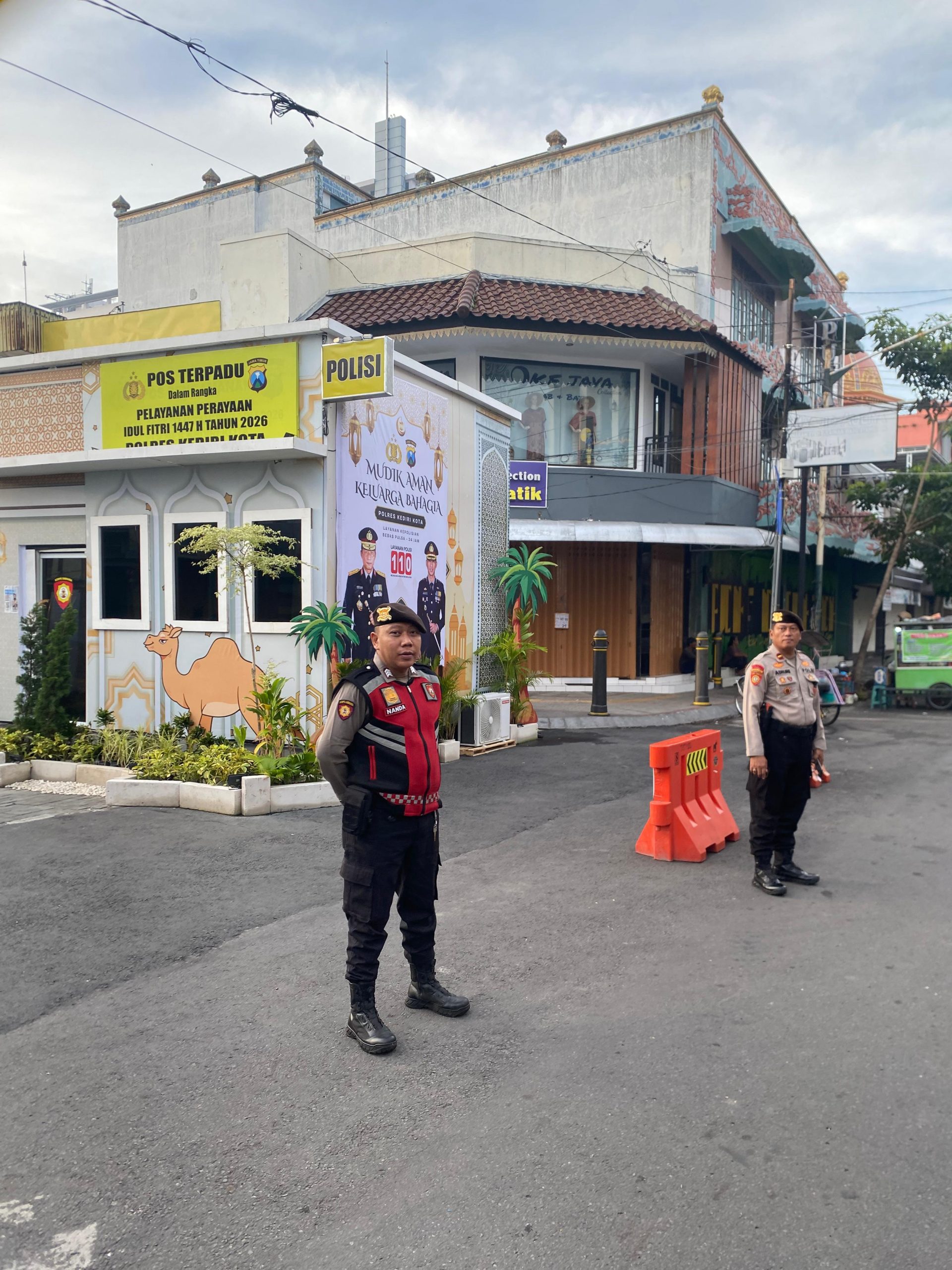 Kawasan Doho–Stasiun Kediri Dipadati Kendaraan Luar Daerah, Polisi Pastikan Lalu Lintas Terkendali