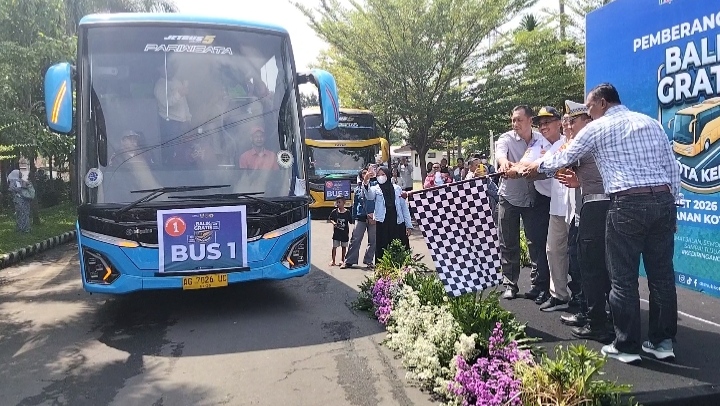 Program Balik Gratis di Terminal Tamanan Diserbu 200 Pemudik, Wawali Imbau Jaga Kesehatan