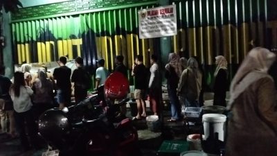 H+6 Lebaran, Kawasan Dhoho–Pasar Pahing Kediri Diserbu Pemburu Nasi Pecel