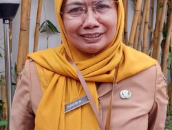 BKPSDM Kota Kediri Serahkan 76 SK Kenaikan Pangkat ASN Periode Maret