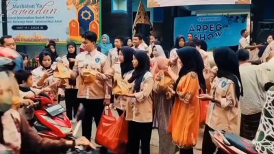 SMP Negeri 3 Kediri Gelar Bagi Takjil, Buka Puasa dan Tarawih Bersama Tanamkan Budaya Religi