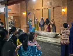 Tabuh Lesung hingga Bumil Santap Nasi Liwet, Tradisi Tolak Balak Warnai Gerhana Bulan di Munungkerep