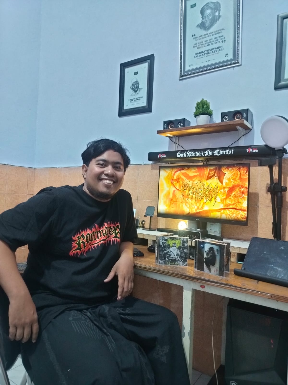 Dari Ruang Kelas ke Panggung Global, Kreator Video Lirik Asal Jombang Tembus Pasar Internasional