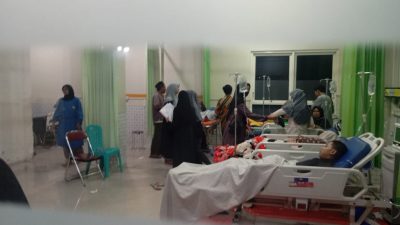 Santri Ponpes di Mojoagung Dilarikan ke Rumah Sakit, Diduga Keracunan Usai Berbuka Puasa