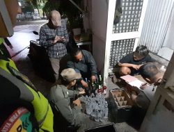 Operasi Gabungan Ramadan, Petugas Temukan Miras Tersembunyi di Gerobak Nasi Warung Kopi Penanggungan