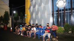 Antusias Warga Ikuti Sahur Bersama Polres Kediri Selama Ramadan