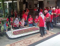 Rombongan INTI Jatim Ziarah ke Makam Gus Dur, Kenang Peran Tokoh Pluralisme