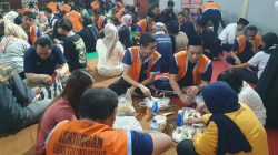 Suasana Haru Warnai Buka Bersama 70 Warga Binaan Lapas Tulungagung dengan Keluarga