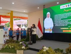 Gubernur Jatim Serahkan Bansos dan Tali Asih Pilar Sosial 2026 di Kediri
