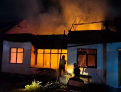 Listrik Padam, Lilin Tumpah, Rumah Warga di Puncu Kediri Hangus Terbakar