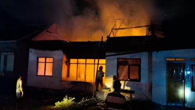 Listrik Padam, Lilin Tumpah, Rumah Warga di Puncu Kediri Hangus Terbakar